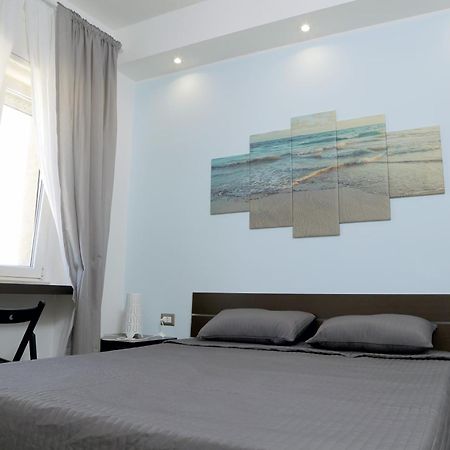 Rooms La Perla Del Mare มาร์เกริตา ดิ ซาวอยา ภายนอก รูปภาพ