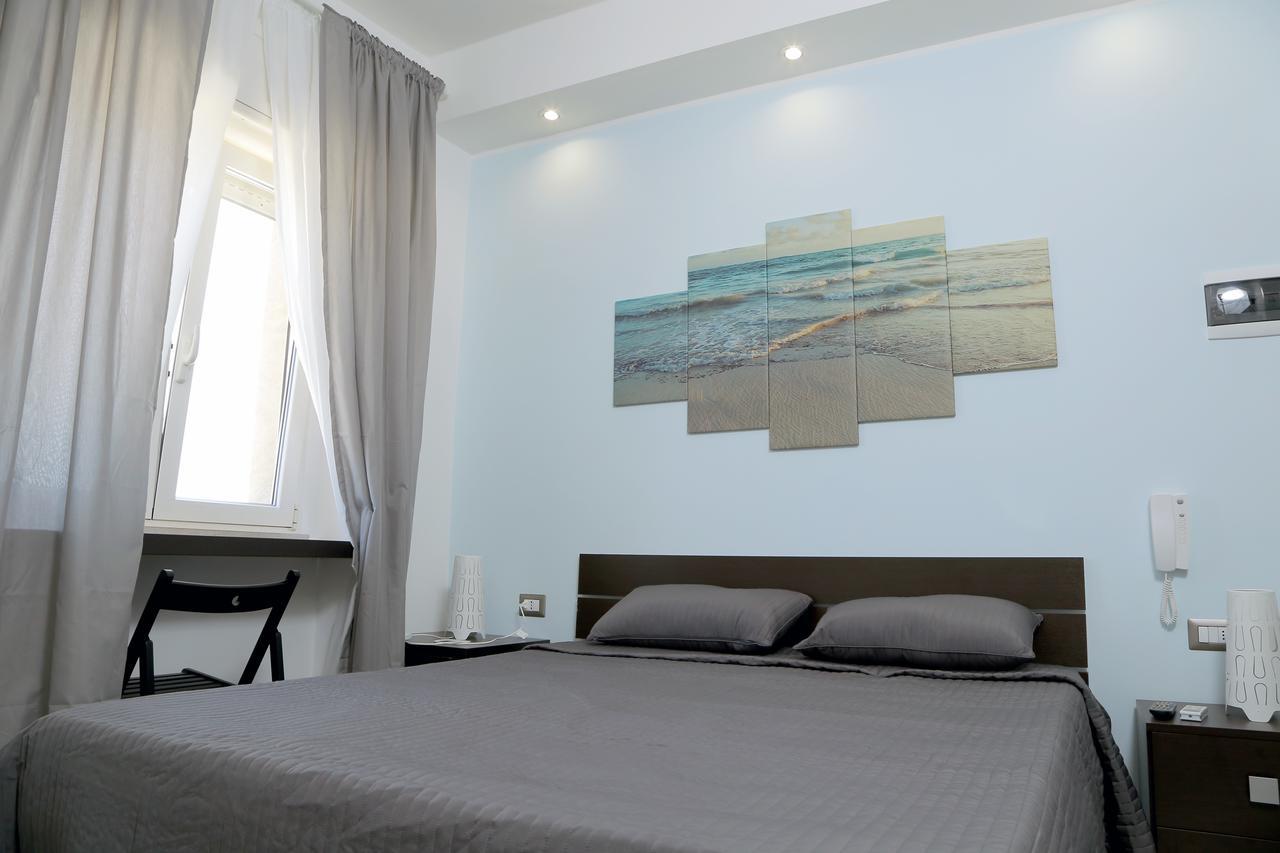 Rooms La Perla Del Mare มาร์เกริตา ดิ ซาวอยา ภายนอก รูปภาพ
