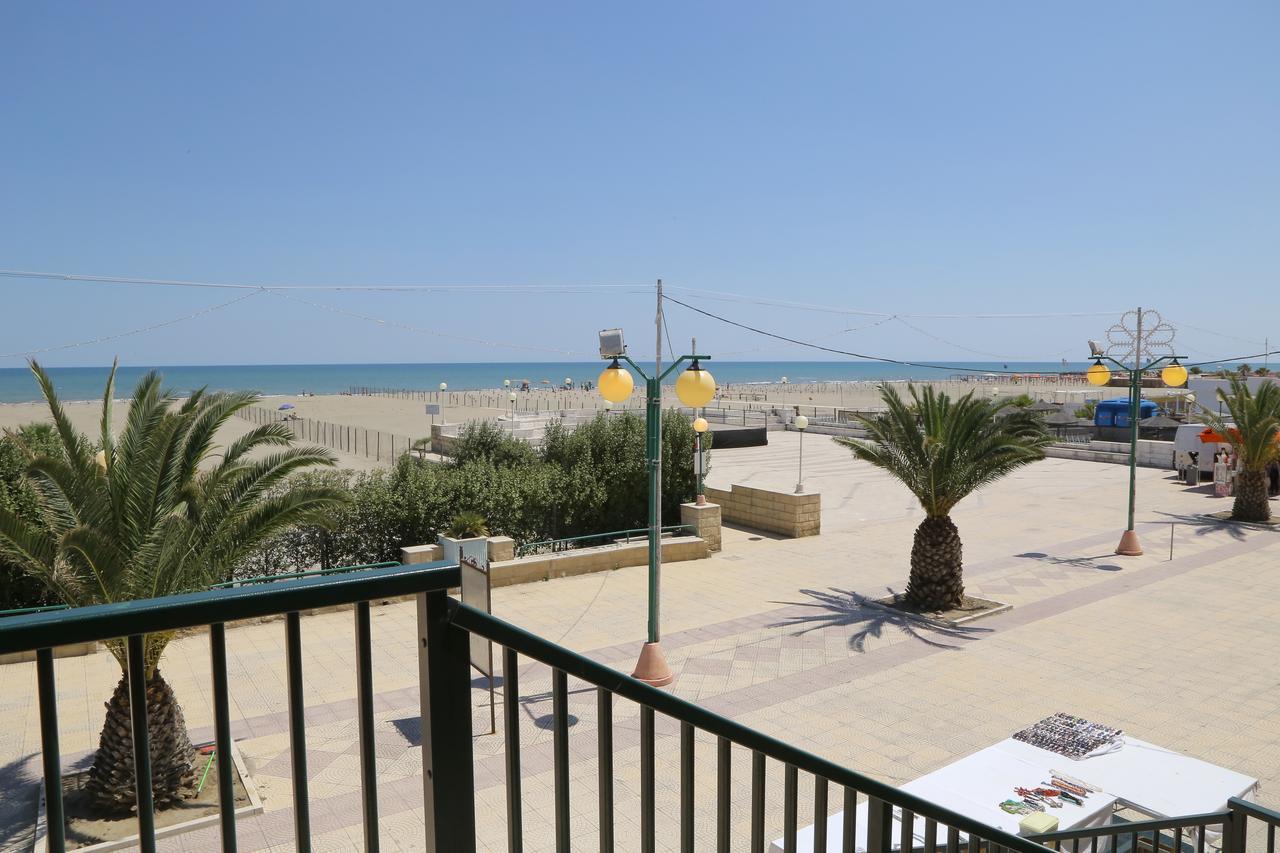 Rooms La Perla Del Mare มาร์เกริตา ดิ ซาวอยา ภายนอก รูปภาพ